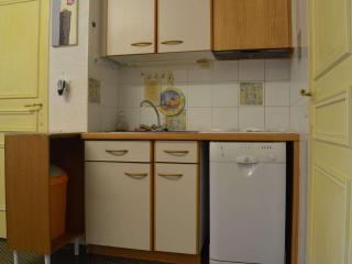 Appartement cosy 2 pièces avec terrasse fermée, proche plage et commerces, parking privé inclus - FR-1-250-156 - Le Grau-du-Roi - 3