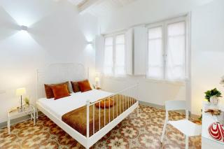 Apartment Nearby Historic Center - 2 private Bathrooms - 7