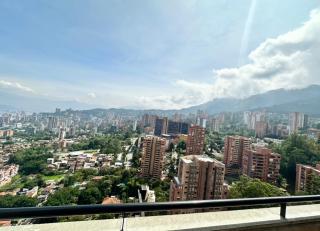 Apto Medellin, Poblado - Medellín - 6