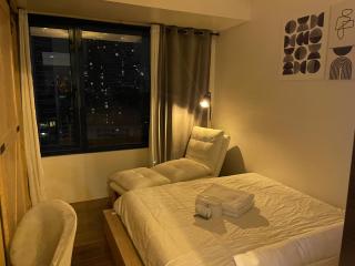 Destina Stays, Cozy & Netflix @Air Residences, Makati, Metro Manila - Manila - 2