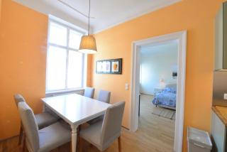Spacious and Comfy With 3 Bedrooms - Wenen - 4