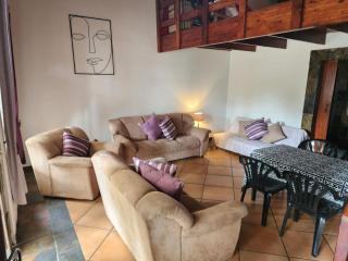 Six Valk Avenue Guest House - 4