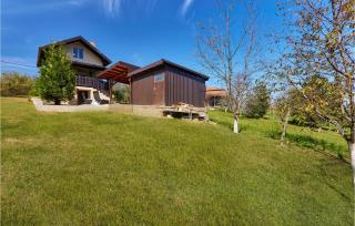 2 Bedroom Amazing Home In Donja Lomnica - 8