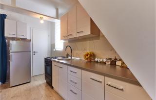 2 Bedroom Amazing Home In Donja Lomnica - 5