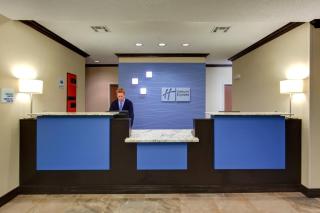 Holiday Inn Express Hotel & Suites Albuquerque Airport by IHG - Albuquerque - 9