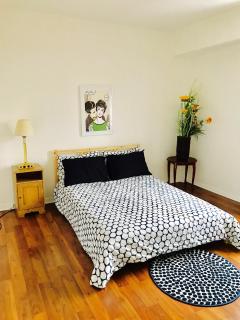 Stylish Montreal Apartment: Comfortable Stay in the Golden Square Mile - Montreal - 4