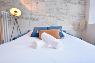 Montmartre Marvel! Designer Apartment near metro - París - 2