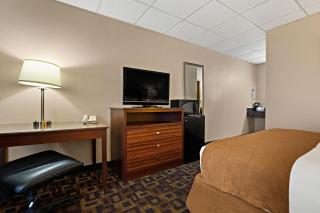 Rodeway Inn - McPherson - 5