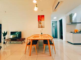 New Georgetown Instagramable 2BR Homestay for 10pax 无敌美景两房民宿 Beacon Executive Suite - George Town - 4