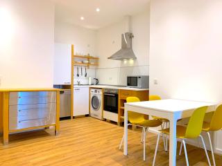 Alles komplett - 2 Schlafzimmer, große Küche, Bad - Cologne - 5