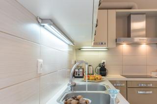 Blue Iris: Stylish apartment just 10 minutes walk from Old Town Chania - Chania - 2