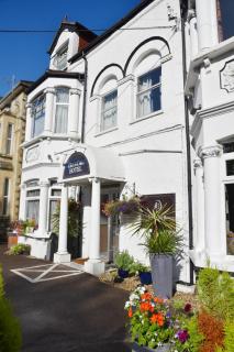 Crystal Hotel & Savour - Cambridge - 9