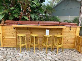 3Gulls Inn Ozona-Boutique Hotel-Steps from Restaurants & Brewery-SwimSpa Pool-Pet Friendly - Palm Harbor - 2