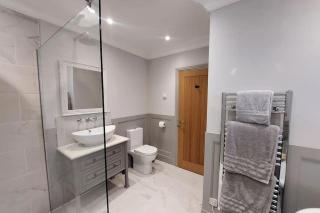 Luxury Victorian Hayloft barn self contained - South Witham - 3