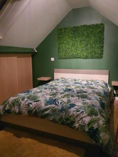 Loue chambre à la campagne - Villeneuve-sur-Yonne - 2