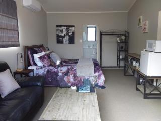 Chris and Dave's B & B - Otorohanga - 4