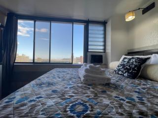 *RareLayout*2Qn Beds*Great for Groups,Friends,Wakiki - 8