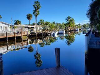 4 bd Near beach spacious solar heated pool waterfront home - Pompano Beach - 0
