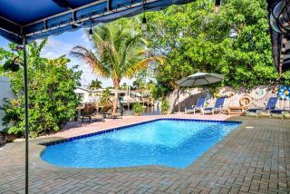 Purely Pompano, Pool, Water front, Paddleboard, Beach, 5 bedroom 3 bath - Pompano Beach - 0