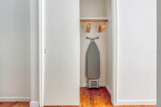 Chelsea 2BR w WD on a quiet street NYC-299 - New York - 1