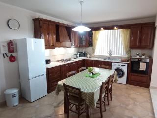 Joseph 2 Stylish flat with open views, just 4km from the airport or beach - Siġġiewi - 5