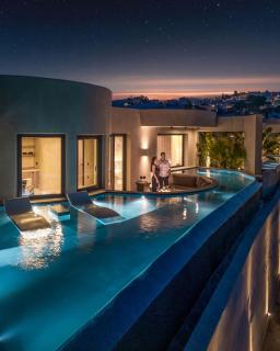 Senses Luxury Houses - Fira - 0