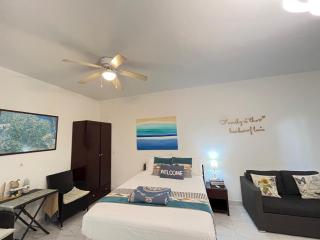 Lovely Apartment #3 in Venetian Site - Turtle Cove - 0