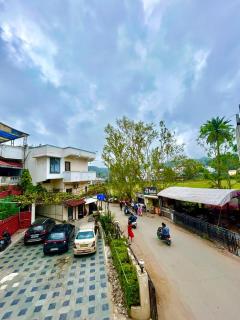 Hotel Samrat International - Mount Ābu - 8