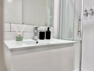 Villa in Central Hamilton - By KOSH BNB - Hamilton - 2
