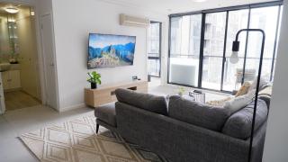 14th Floor 2BDR 2 BATH in Southbank! - 3