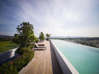 Skypark Laguna Rooftop Pool Apartment near Bang Tao Beach - 2