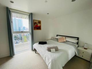 Morden 2bed2bath London Zone2 City/River View Home - 2