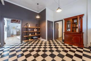 Historical Building dating back to 1900 - Nhill - 8