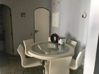 Amplo apartamento, moderno, ventilado, impecável. - Guarujá - 1