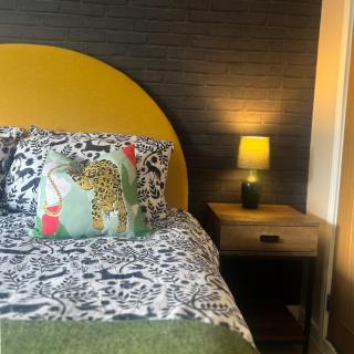 The Longsands Home- Coastal Retreat with Hot Tub - Cullercoats - 3