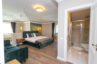 B59 BOUTIQUE HOTEL - Câmpulung Moldovenesc - 0