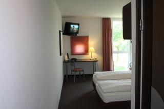 AK 1 Hotel - 5