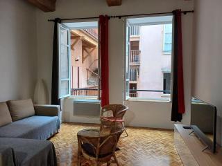 Old town - Vieux Lyon -50 m2 flat - 7