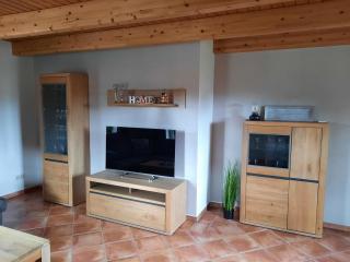 Tolles Ferienhaus in Pilsum - Ferienhaus Trientje - mit Garten und überdachter Terrasse - Pilsum - 3