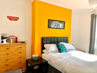 Merseybeat Short stays - Birkenhead - 7