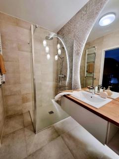 GOLDENE SONNE Bridge Apartments & SPA - 5