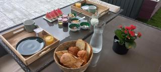 Chambre indépendante piscine en saison petit déjeuner inclus - Véretz - 2