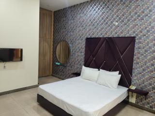 Hotel The Taj Multan - Multan - 9
