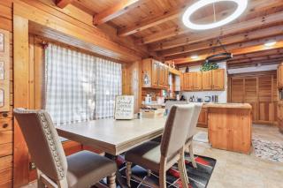 Cabin Bliss - Just 1 Mile from Lake Lanier - Oscarville - 5
