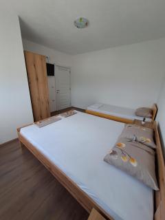 Lazarov Apartments - 5
