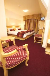 Gateway Hotel - Newport - 5