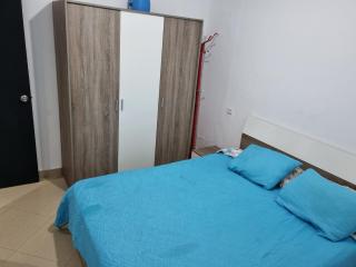 Apartamento con garaje,ascensor y vistas al mar - Martil - 1