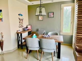 3-Brs Beachside Modern chalet Seaview & 3min walking l BBQ - Ain Suchna - 5