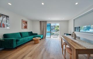 Red Star Palm Beach - Gold Coast - 8