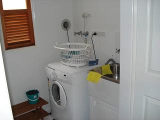 Cool Flat - 2 Bed & Office - Brisbane - 8